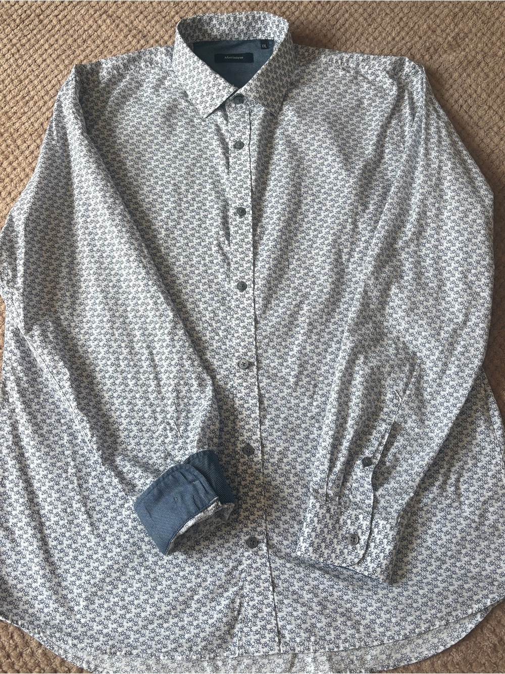 Matinique Men’s Floral Print Button Down Shirt